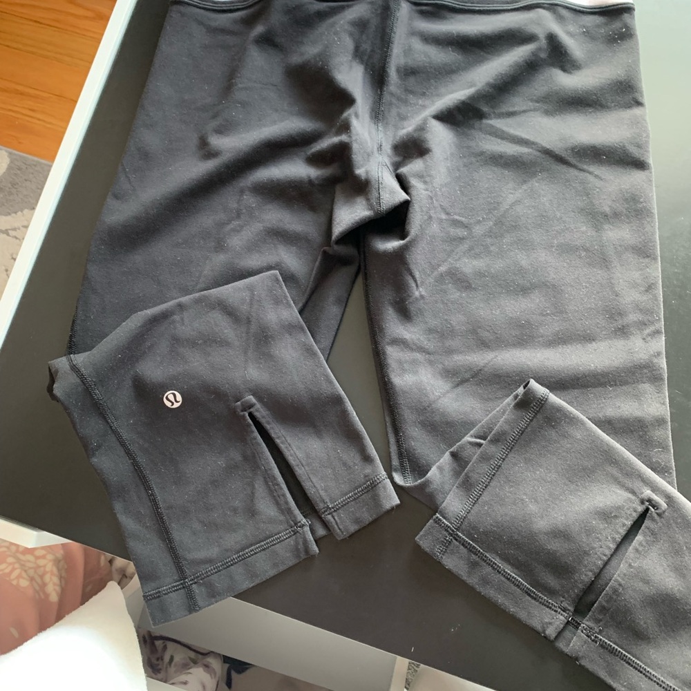 LULULEMON YOGA PANT SIZE 8